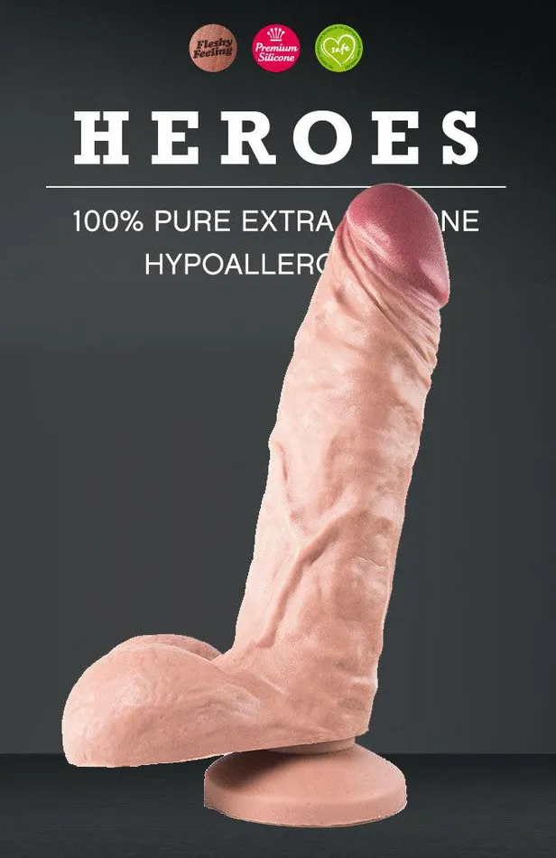 Heroes Dildos | Heroes - No. 17 - Dildo Met Zuignap - 19,5 x 5 cm - Lichte Huidskleur