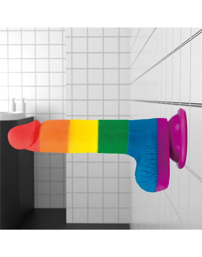 Lovetoy - Rainbow Pride Dildo met Scrotum 19.5 cm | Lovetoy Dildos